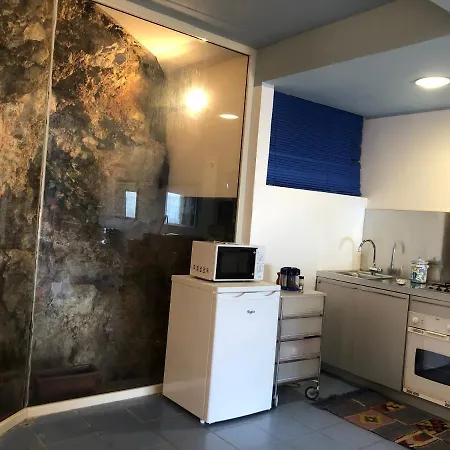 Center With Sea View Apartment