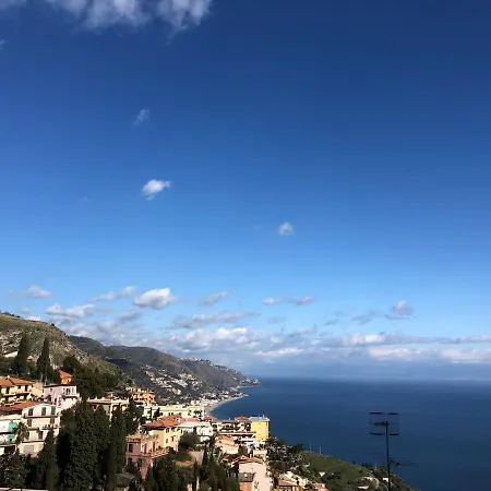Center With Sea View Taormine